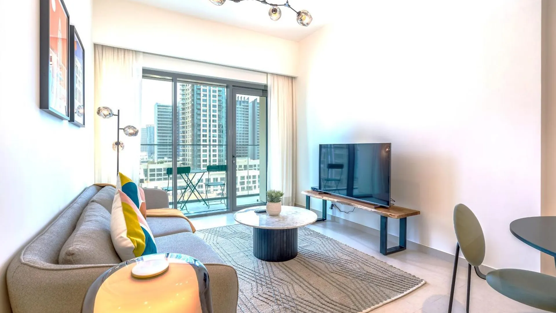 Luxury Burj Royale Modern Apt With Balcony Apartment Dubai United Arab Emirates