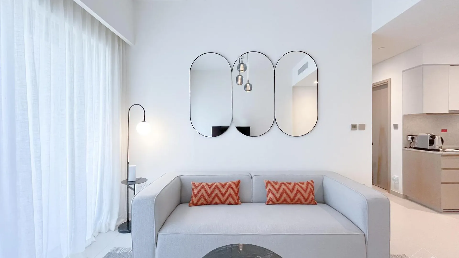 Luxury Burj Royale Modern Apt With Balcony Apartment Dubai United Arab Emirates